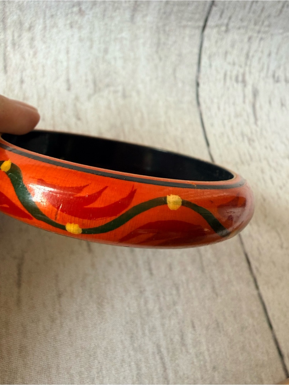 Gorgeous Vintage 70s/80s Hand-Painted Wooden Floral Bangle